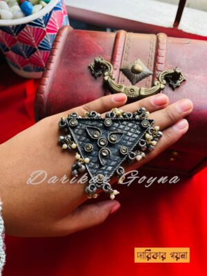 Antique Finish Adjustable Oxidized Finger Ring With Stones & Beads - Trianangle