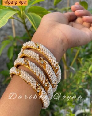 White Gorgeous Churi- Four Pieces in 3 Sizes